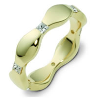 Item # 122001E - 18K Gold Diamond Wedding Band
