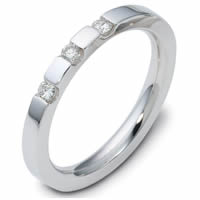 3 Stone Diamond Band style=