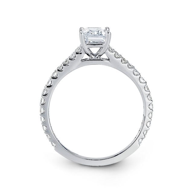 E31928PP Classic Diamond Engagement Ring